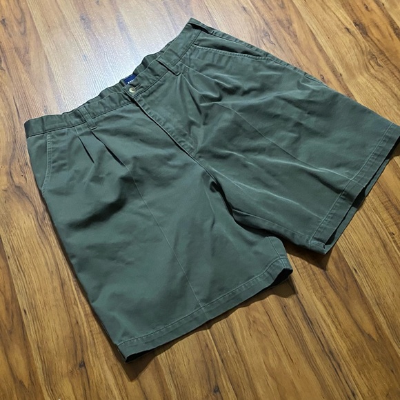 Basic Editions Men's Pleated Twill Olive Green Shorts Size 40 - Picture 5 of 11